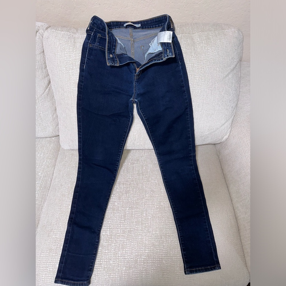 Levis Strauss brand pants size 25 like new, Original little used